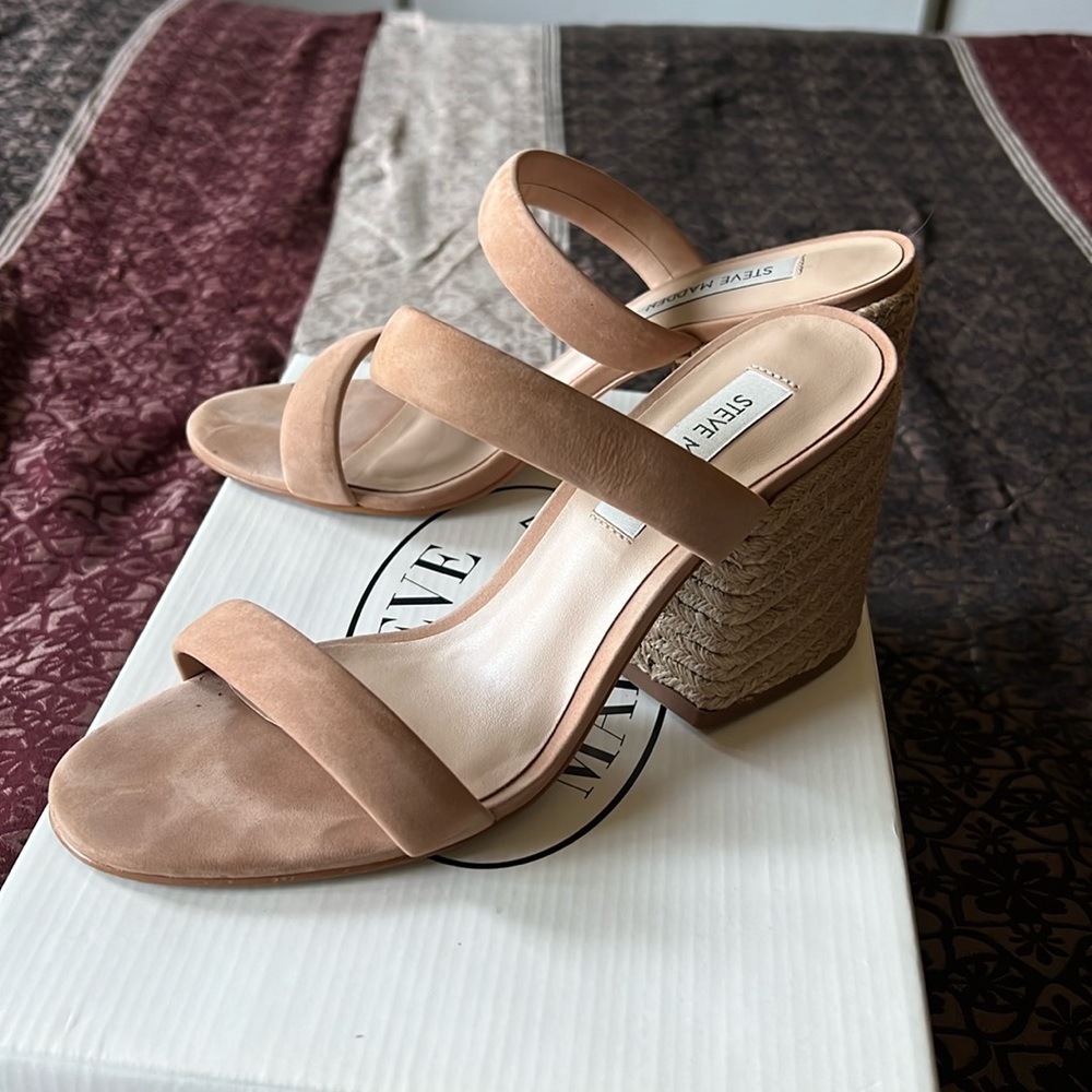 Steve Madden Marcella Camel Nubk color size 7.5